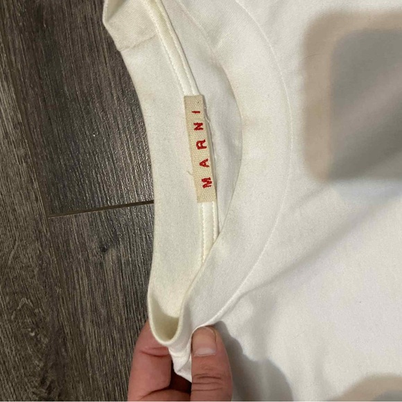 Marni Ivory Tee with Red Label - Picture 3 of 4